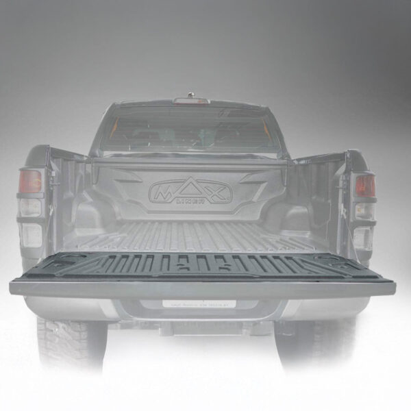 bedliner tailgate piece.jpg