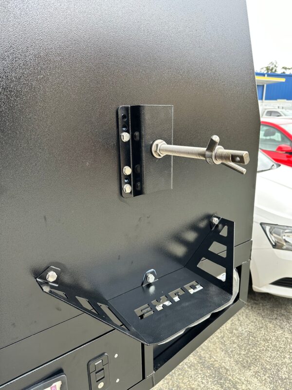 spare tyre carrier v2 black