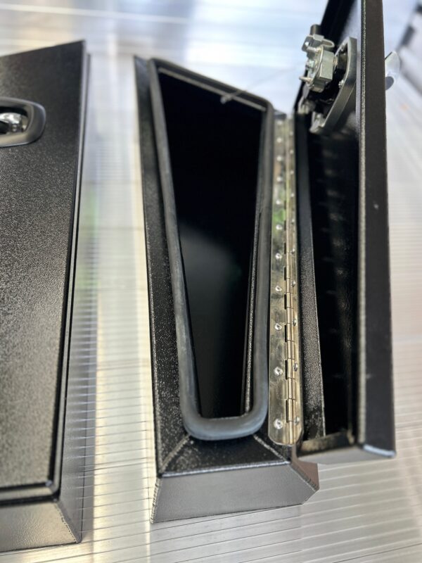 ute under tray lockable tool box set 1080mm