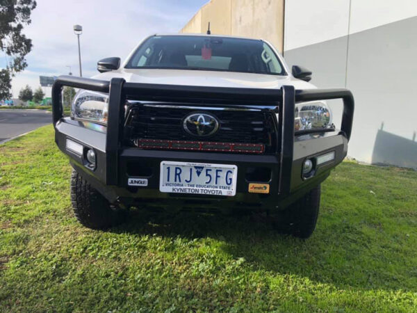 jungle 4x4 bull bar toyota hilux rogue front 2018+