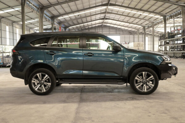 jungle 4x4 bull bar isuzu mux 2020+