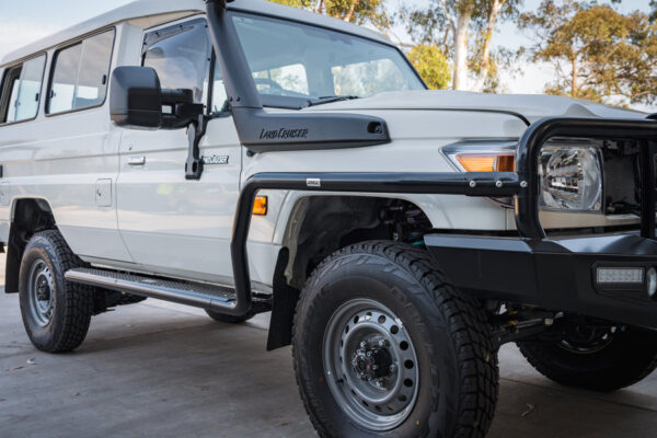 jungle 4x4 bull bar toyota landcruiser troop carrier