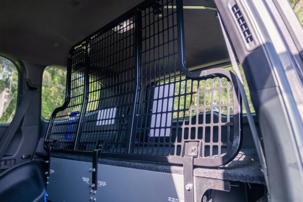 toyota landcruiser 300 series cargo barrier 31005