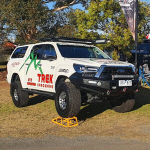 jungle 4x4 bull bar toyota hilux 2020+